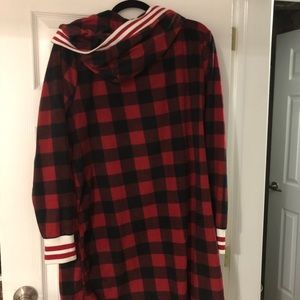 Canadiana Christmas sweater size XL